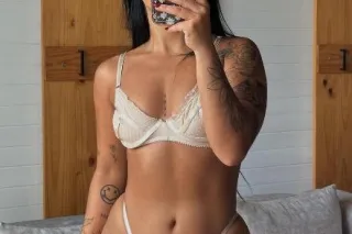 Hello boy, you want to spenyd ... - Image 4