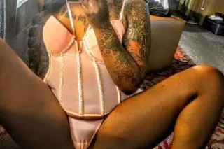 5 Star Freak !! Come have some fun - Image 1